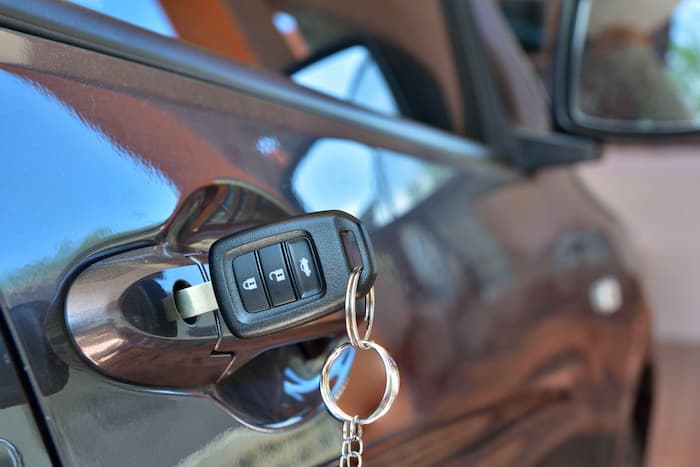 How Much Do Locksmiths Charge For A Duplicate Car a Key?